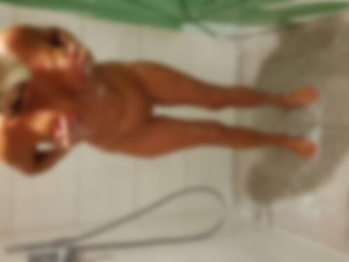 Beitragsbild Nackt unter der Dusche