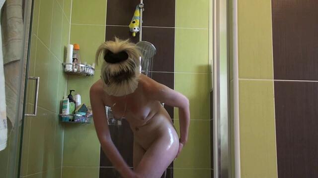 Mein Bruder der Spanner filmt mich beim Duschen