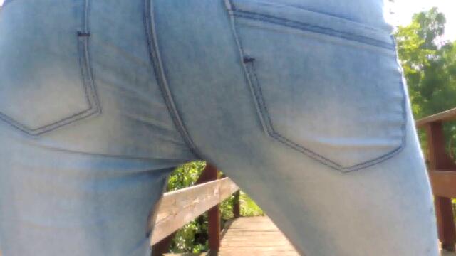 Geil in meine neue Jeans gepisst