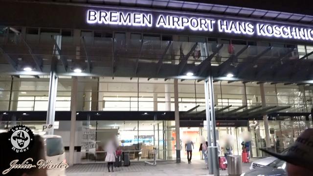 Extremes Public am Bremer Flughafen