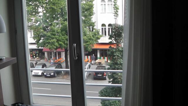 In Berlin am Hotelfenster Teil 1