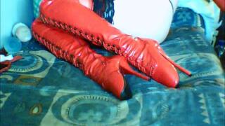 CD Lady Cloe in The Red Ballettheelboots & the Analplug Party