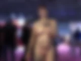 Nackt über die Erotikmesse Venus gelaufen - Bild 22 von 49