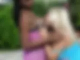 Gina Blonde zu Besuch bei Schokobebe - Bild 3 von 50