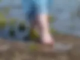 Nackte Füße im Wasser 2 - Bild 17 von 26