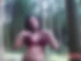 Amanda Jane im Wald gefickt - Bild 11 von 45