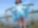 Lady im blauen Strandkleid 1 - Bild 3 von 15
